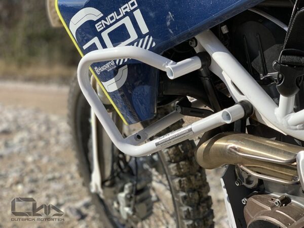 Husqvarna 701 Enduro – Barre Paracarena