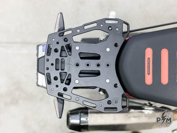 BMW F900GS Piastra Portapacchi Lavorata dal Pieno - immagine 2
